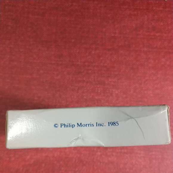 RARE 1985 NEW VIRGINIA SLIMS PLAYING CARD DECK BY USPC ALL FEMALE COURT CARDS.** - Picture 5 of 12